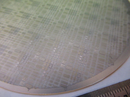 SAPPHIRE WAFER + COMPONENTS COLLECTABLE AS PICTURED G5-A-77