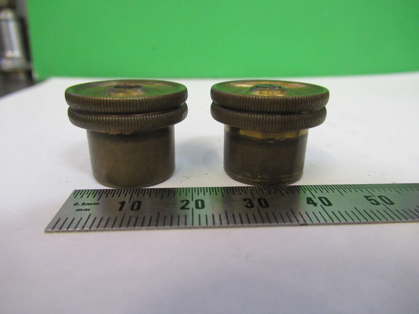 ANTIQUE BAUSCH LOMB SET OF KNOBS MICROADJUST MICROSCOPE PART AS PICTURED F3-B-68