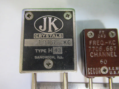 ANTIQUE JK CTS QUARTZ CRYSTAL FREQUENCY CONTROL RADIO AS PICTURED T6-B-42