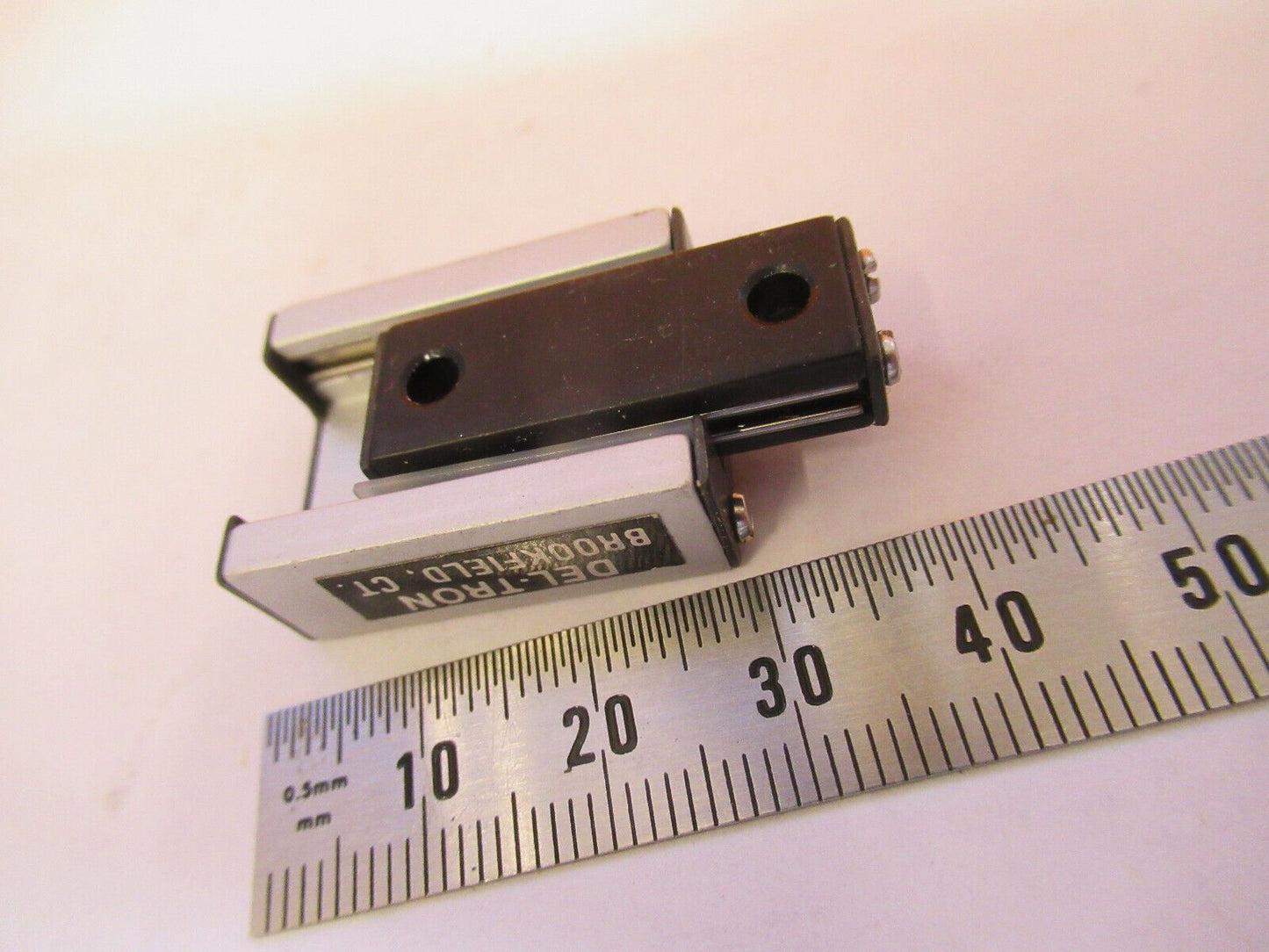 DEL-TRON MINI LINEAR POSITIONING SLIDE BEARING PART AS PICTURED #1E-FT-53