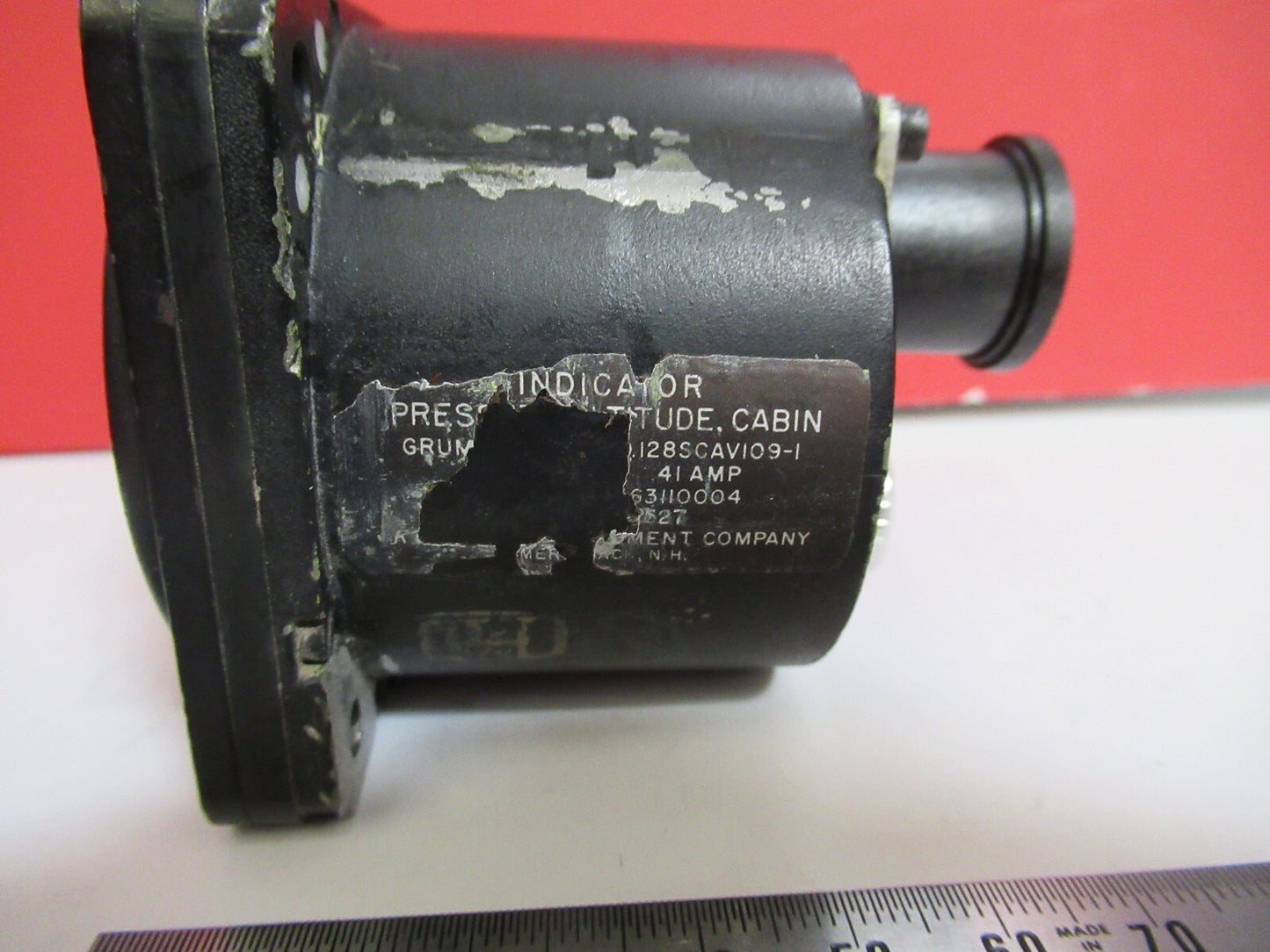 INDICATOR PRESSURE ALTITUDE CABIN KOLLSMAN 128SCA109-1  AS PICTURED  T1-A-40