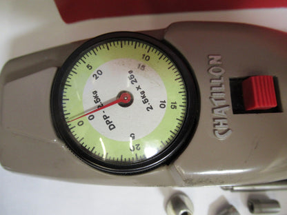 DYNAMOMETER FORCE SENSOR TENSION OR COMPRESSION CHATILLON 2.5 Kgs AS PIC V7-A-13
