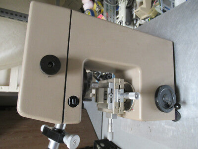 Akashi Mvk-e Hardness Tester Great Microscope Filar Optics Working Fine