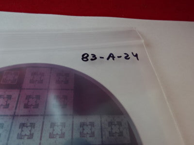 COLLECTABLE SEMICONDUCTOR WAFER SILICON WITH COMPONENTS NICE AS IS #83-A-24