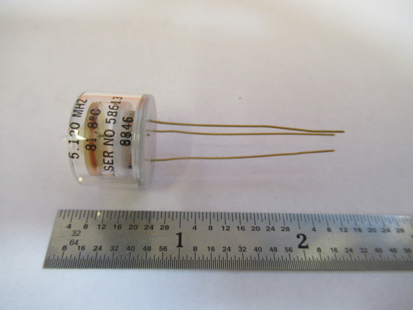 BLILEY ELECTRIC GLASS PKG QUARTZ RESONATOR 5.120 MHz FREQUENCY  AS PIC &1-DT-B
