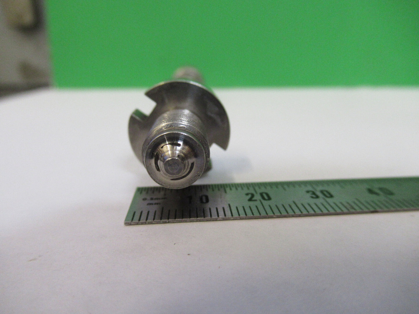 VACUUM LEVEL MICRO POSITIONING MICROMETER  AS PICTURED S7-A-95
