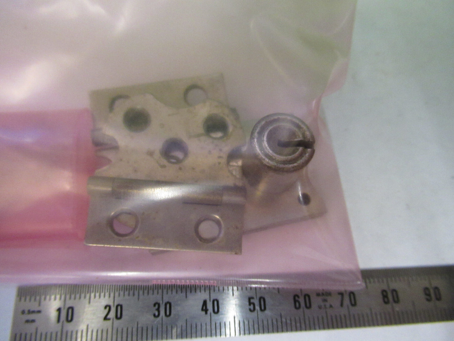 BAUSCH LOMB LOCK + HINGES WITHOUT KEY MICROSCOPE PART AS PICTURED S1-B-79