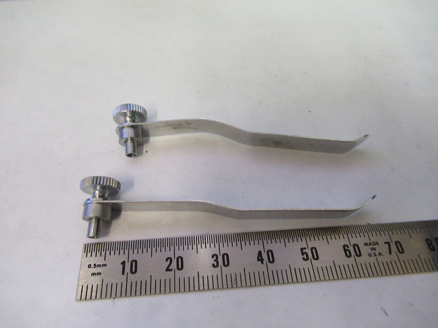 CARL ZEISS PAIR OF CLIPS STAGE MICROSCOPE PART AS PICTURED S1-B-74