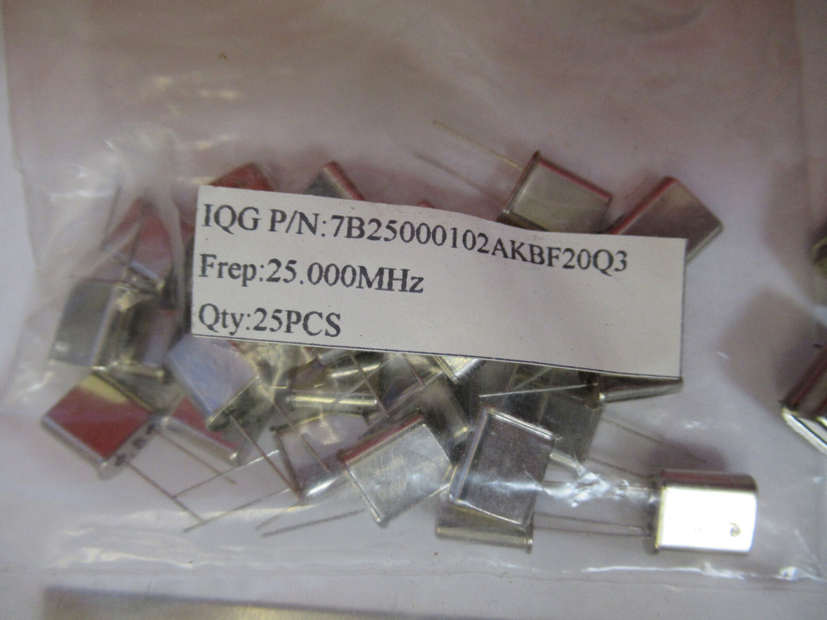 LOT 25 ea  QUARTZ CRYSTAL 25 MHz  FREQUENCY AS PICTURED X3-B-08