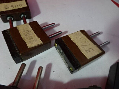 LOT VINTAGE QUARTZ CRYSTAL RESONATORS MIL SPEC FREQUENCY CONTROL RADIO #6V-A-22