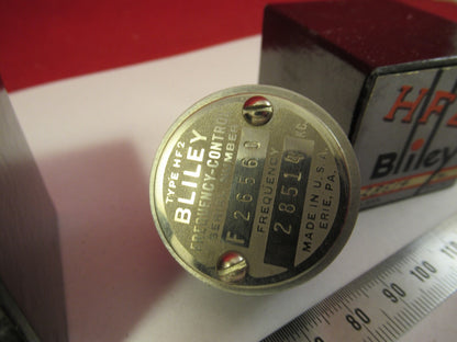 Vintage 1940's Quartz Crystal Bliley Electric Co. HF2 Frequency 28514 Kc +Box