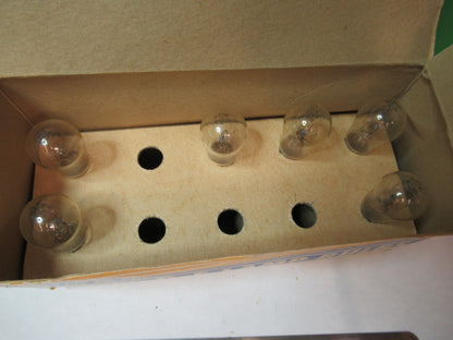 LAMP BULB GE LOT 6 PIECES 6S6-M 6W 120V AS PICTURED W3-C-10