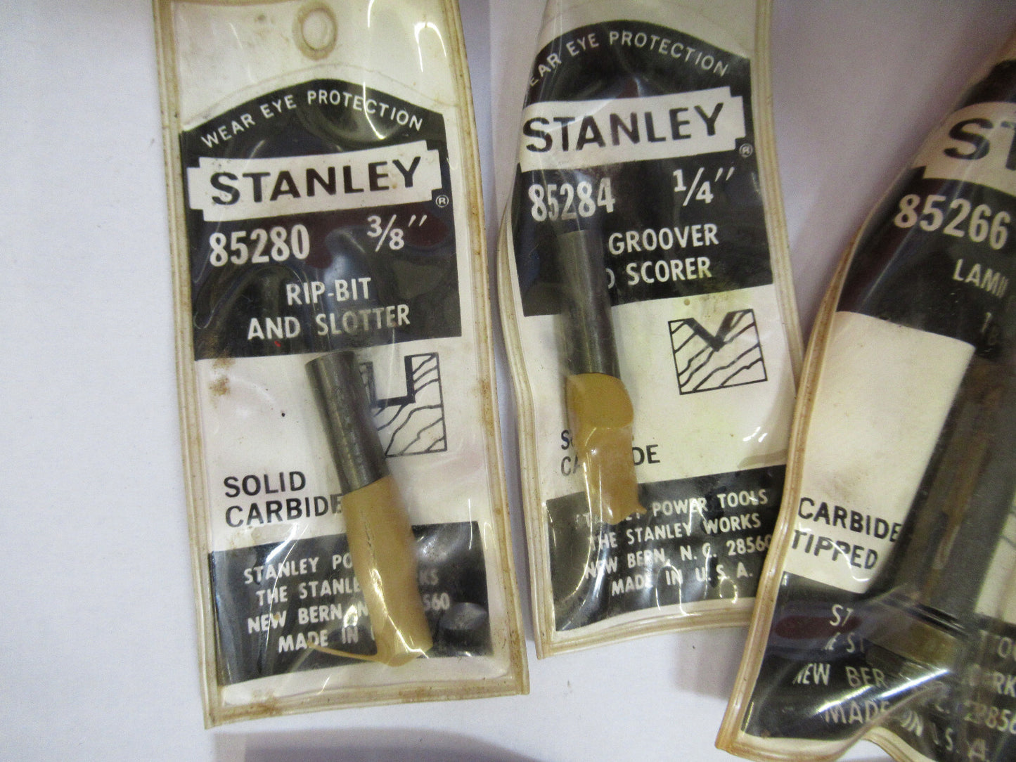 LOT 7 EA TOOLD STANLEY ROUTER WOOD ETC SOLID CARBIDE  AS PICTURED G4-A-24