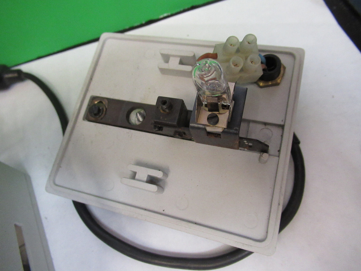 LEITZ WETZLAR GERMANY LAMP 6V ASSEMBLY MICROSCOPE PART AS PICTURED 82-A-84