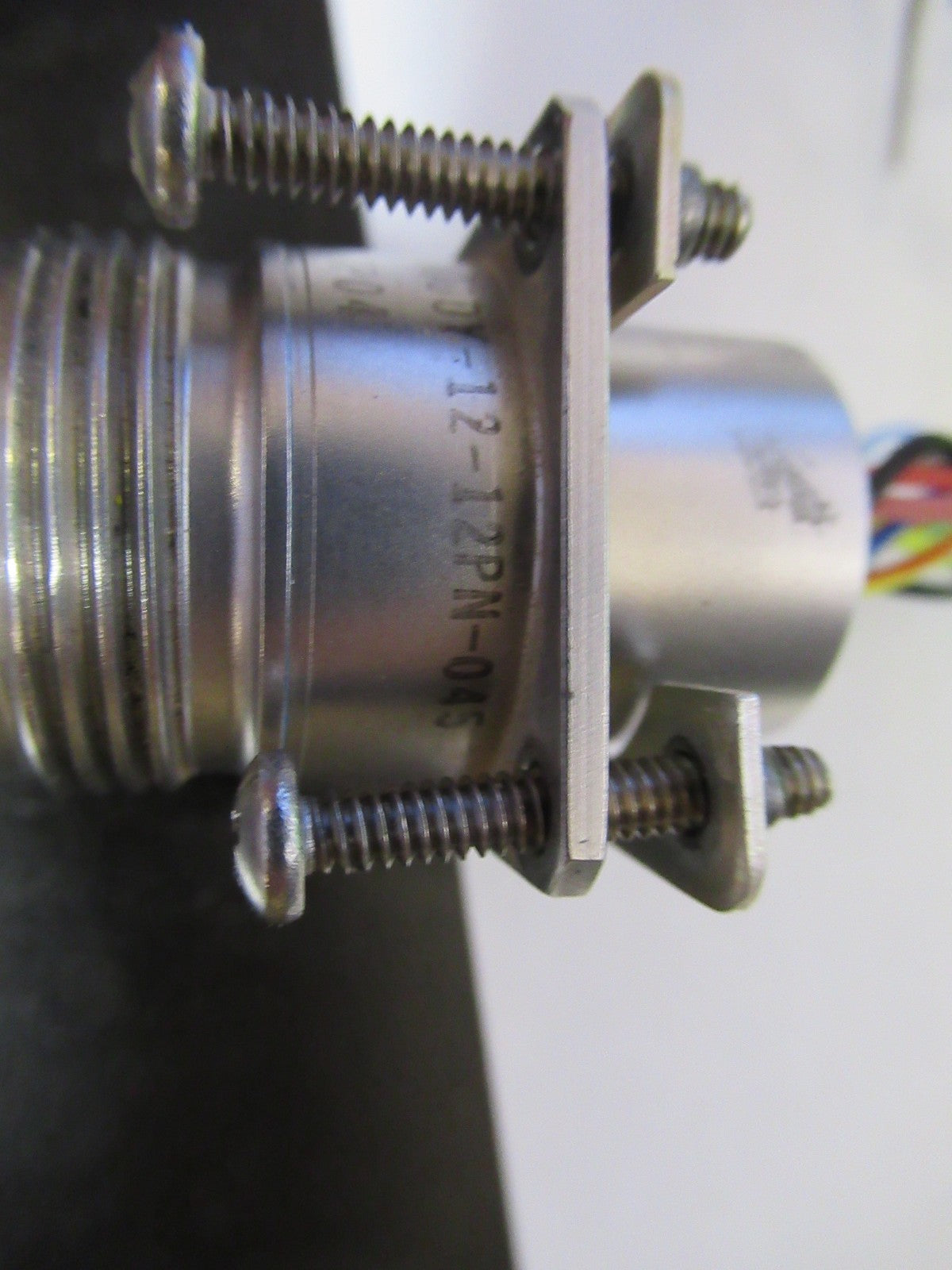 GE CONNECTOR HI REL 70000Y-12-12PN-045 ENGINE HISTORY RECORDER MIL SPEC X3-B-83