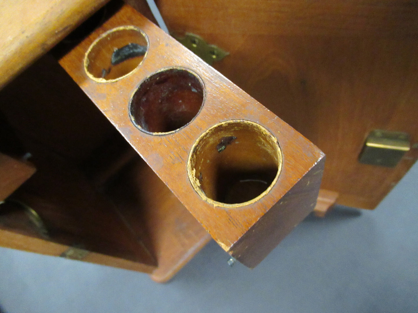 EMPTY WOOD CABINET for ANTIQUE KORITSKA MILANO MICROSCOPE PART AS PICTURED &LOB