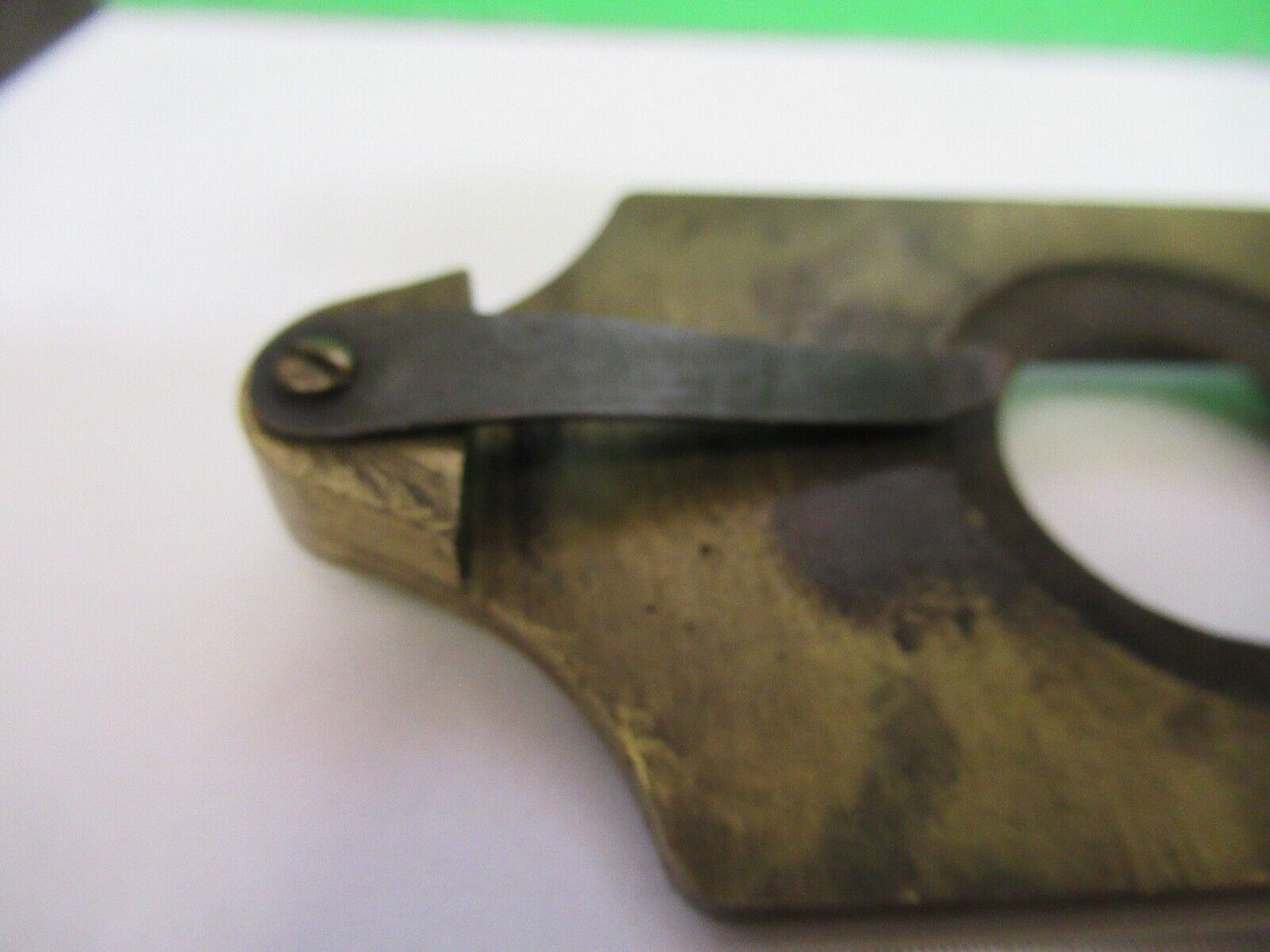 ANTIQUE BRASS RARE CLIPS STAGE UK MICROSCOPE PART F8-B-08
