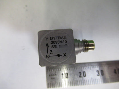 ACCELEROMETER DYTRAN 3093M10 VIBRATION SENSOR 50 mV/g TRIAX as pictured  V3-A-80