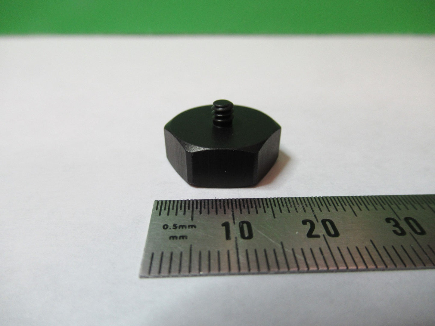 PCB PIEZOTRONICS ENDEVCO ACCESSORY ISOLATION MOUNTING BASE 10-32 to 6-32 U8-A-90
