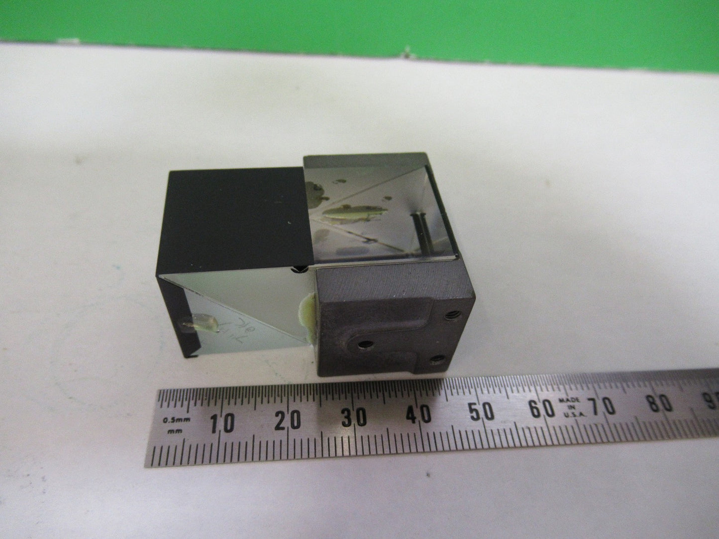 OLYMPUS JAPAN BEAM SPLITTER PRISM GLASS MICROSCOPE PART AS PICTURED W3-C-43