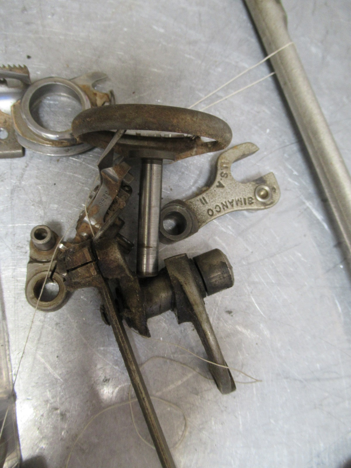 SINGER SEWING MACHINE PARTS FIXTURES PLATES ASSEMBLY AS IS AS PICTURED T8-B-49