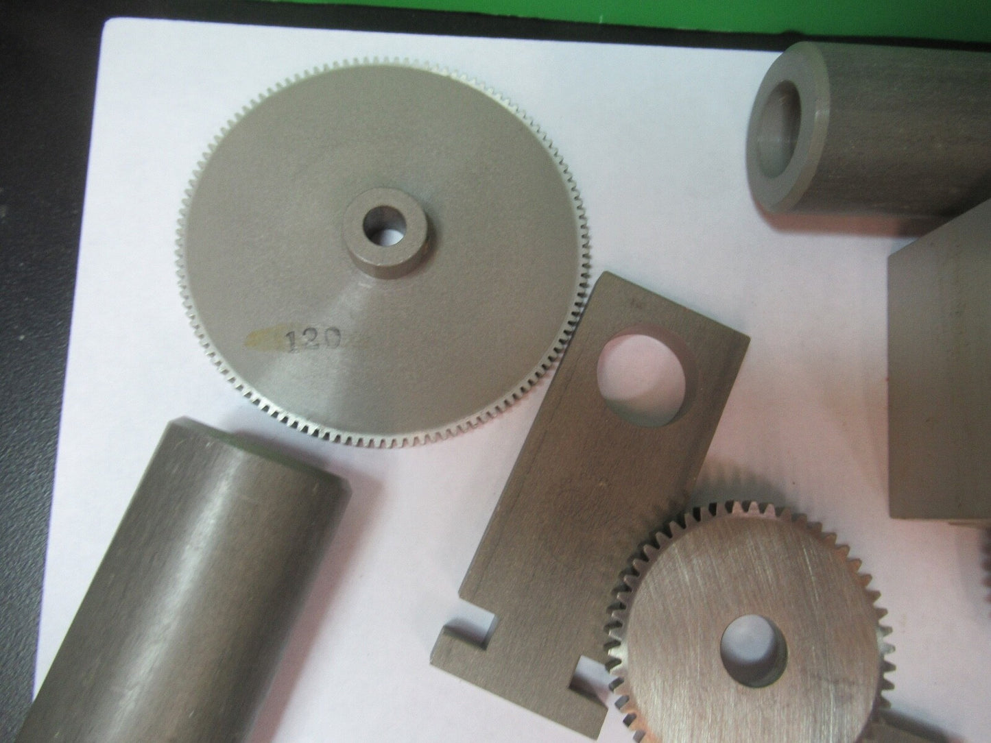 SERVO KIT LOT GEARS + ACCESSORIES ROBOTICS MECHATRONICS AS PICTURED G5-A-18