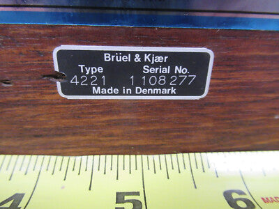 Brüel & Kjær Denmark 4221 High Pressure Microphone Calibrator