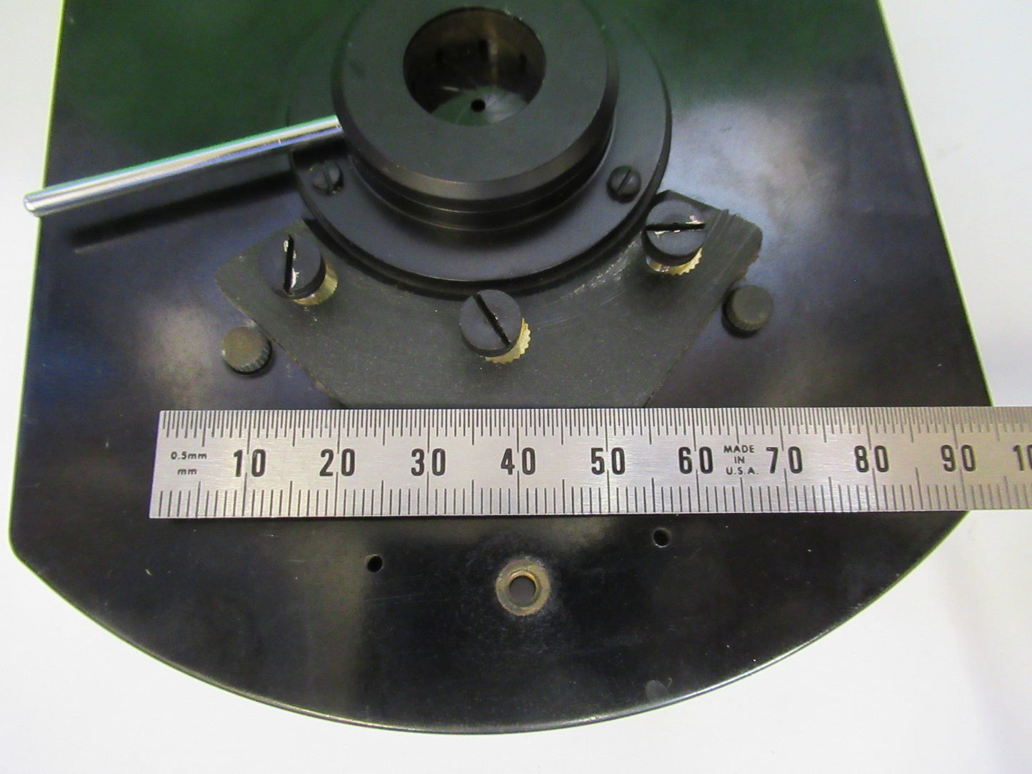 UNITRON JAPAN STAGE TABLE CLIPS IRIS OPTICS MICROSCOPE PART AS PICTURED V3-A-49