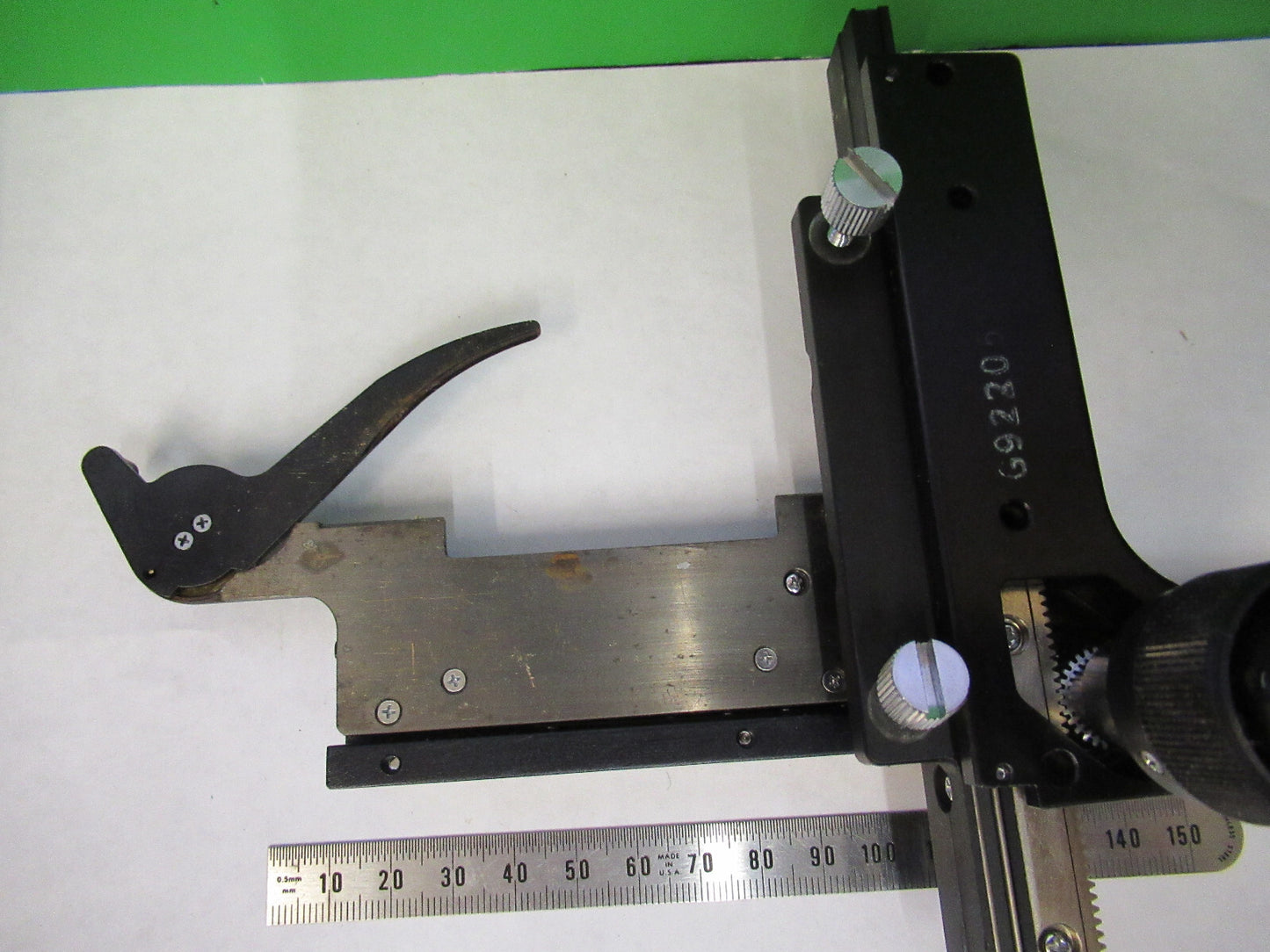 OLYMPUS JAPAN CLIPS XY STAGE MICROSCOPE PART AS PICTURED 82-A-52