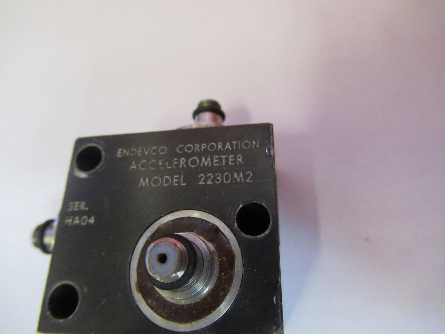 PCB PIEZOTRONICS ENDEVCO TRIAX 2230M2 ACCELEROMETER VIBRATION AS PICTURED X3-B34