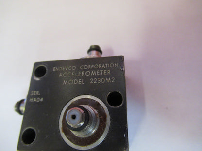 PCB PIEZOTRONICS ENDEVCO TRIAX 2230M2 ACCELEROMETER VIBRATION AS PICTURED X3-B34