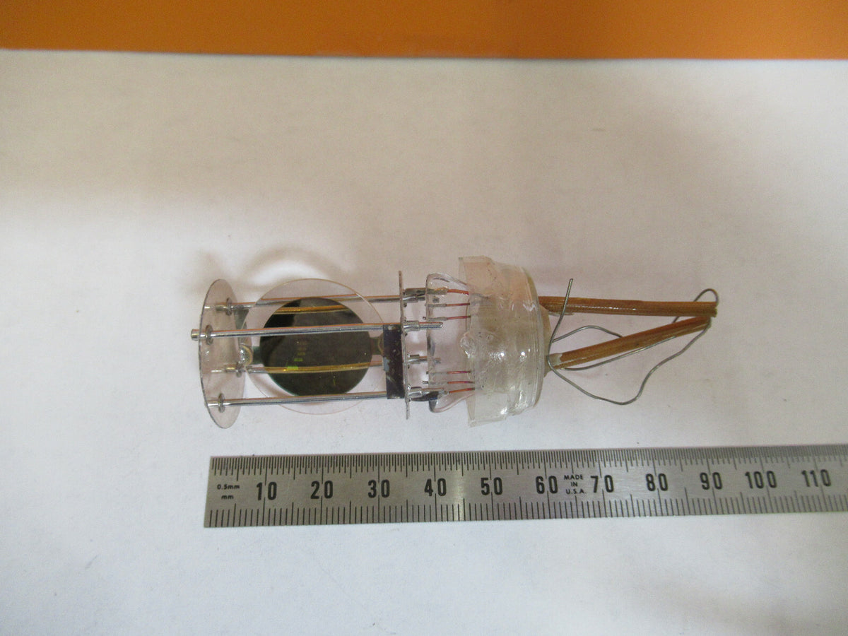 BROKEN BLILEY BG98A 1 MHz QUARTZ CRYSTAL GLASS PKG FREQUENCY AS PICTURED 1-DT-4