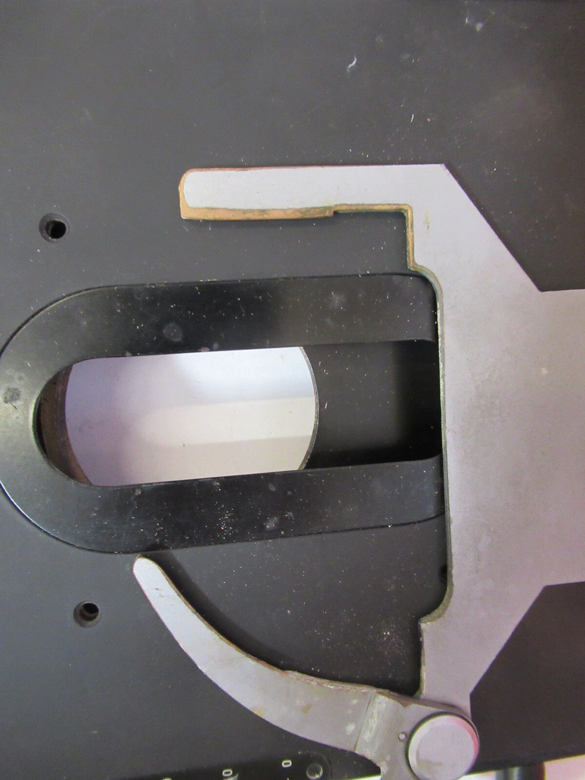 Tiyoda Japan Pol Stage Xy Table Rotable Microscope Part
