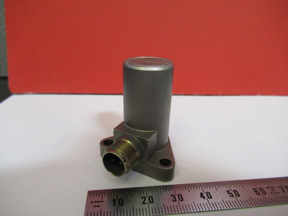 MEGGITT ENDEVCO 6233M101 AIRCRAFT TURBINE ACCELEROMETER VIBRATION SENSOR S3-B-42
