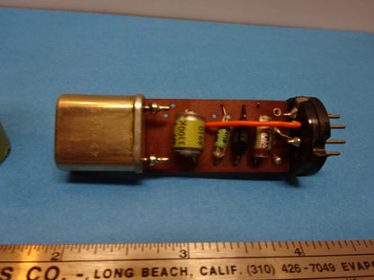 Vintage Quartz Resonator Salford England Frequency Control 1 MHz