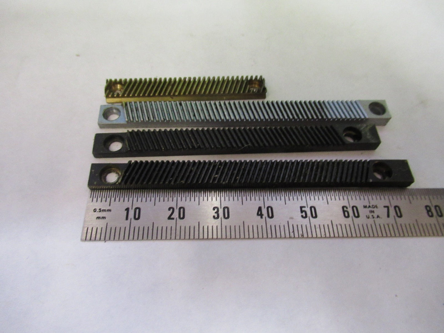 LOT 4 PIECES RACK GEAR BAUSCH LOMB AO SPENCER MICROSCOPE PART AS PICTURE U8-A-39