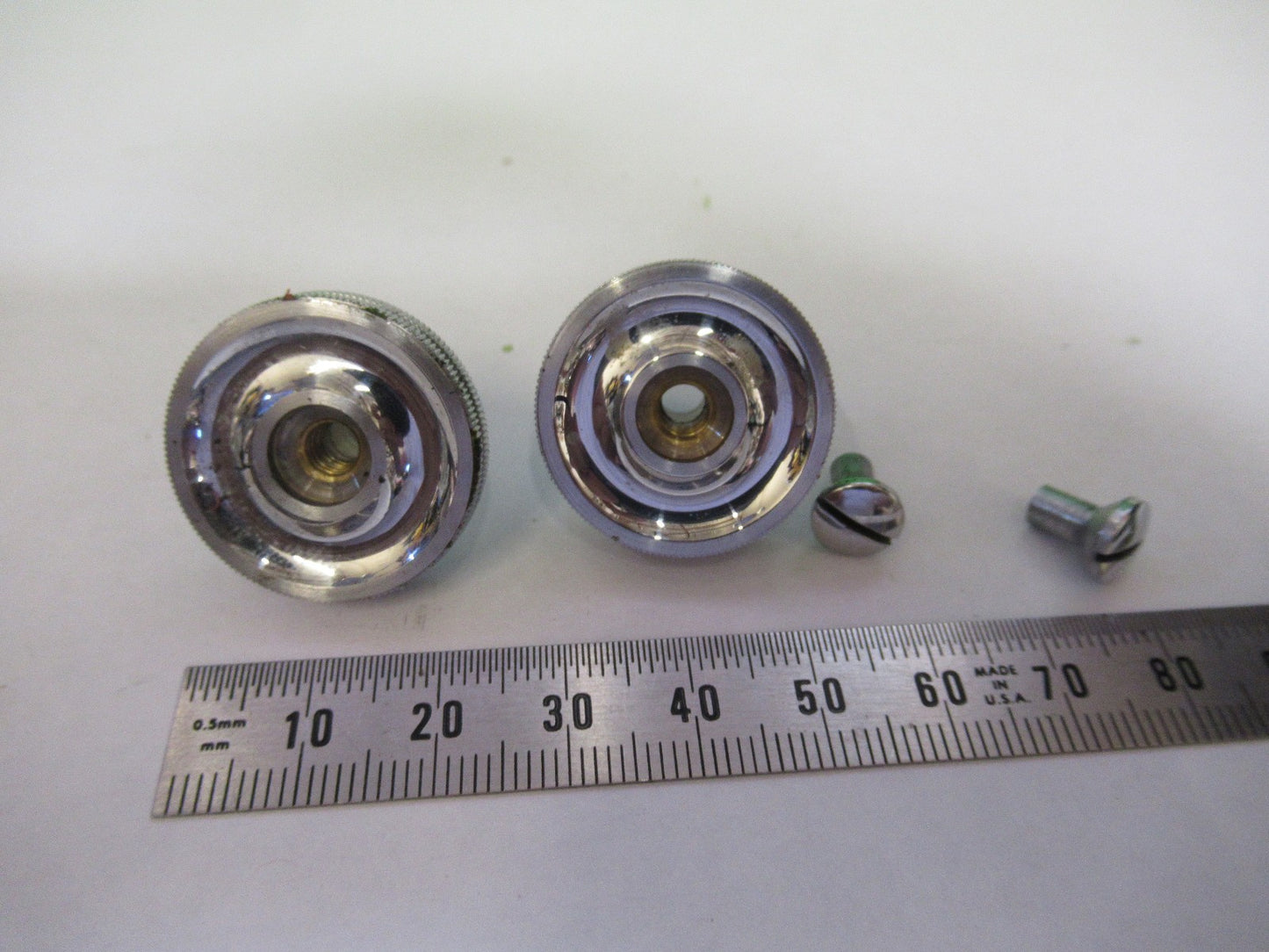 SEIBERT WETZLAR BRASS SET KNOBS MICROSCOPE PART AS PICTURED U9-A-26