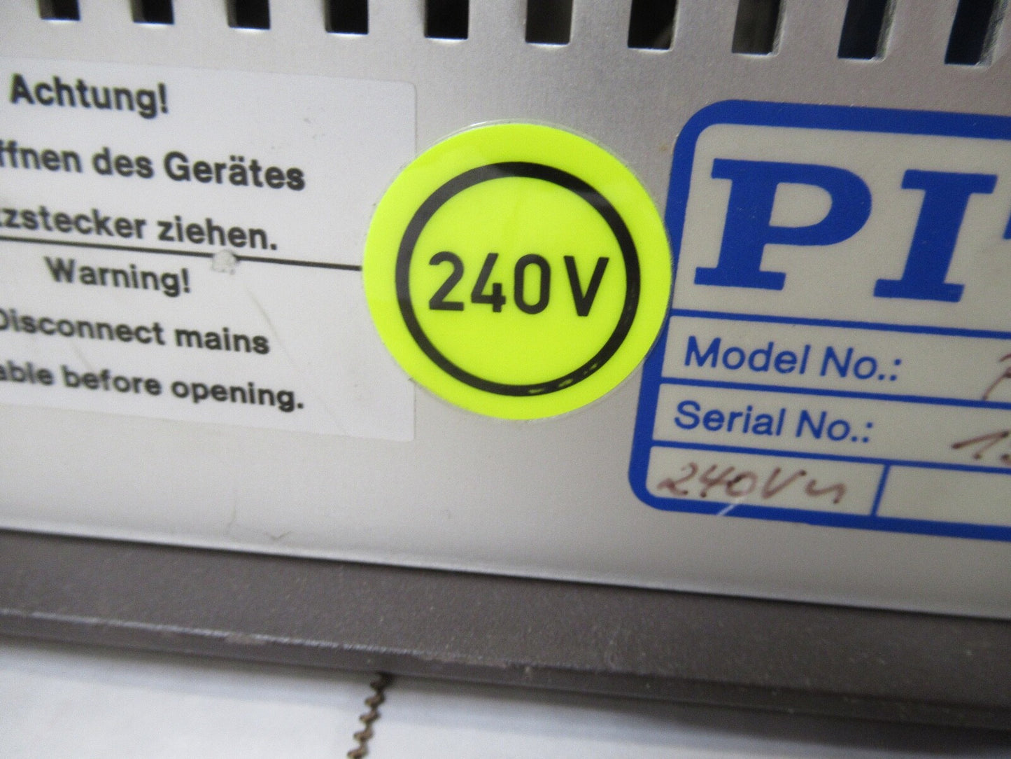 PHYSIK INSTRUMENTE P-263 PIEZO HIGH VOLTAGE GERMAN POWER SUPPLY AS PICTURED TD-4