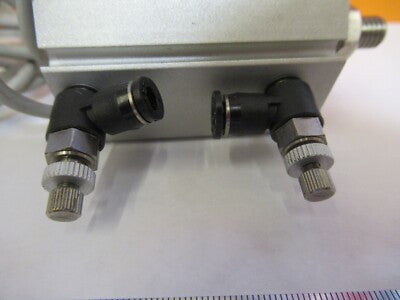 SMC AIR PNEUMATIC CONTROL CDQ2A20-25DMZ CYLINDER AS PICTURED &27-B-02