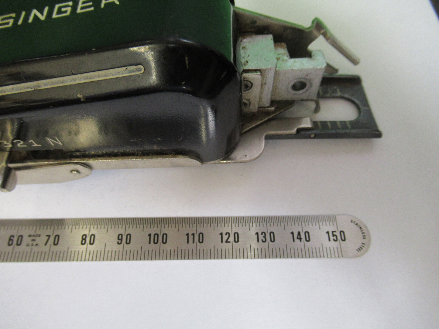 OLD SINGER SEWING ACCESSORY MACHINE W 654321 N ASSEMBLY &H2-A-12