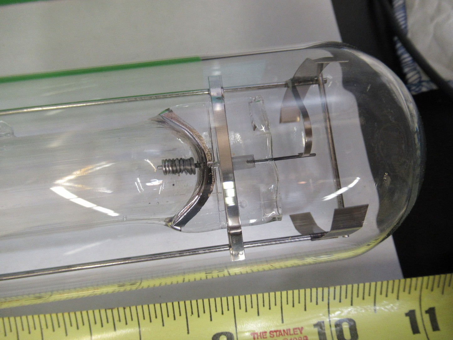 LAMP BULB GE HUGE RARE BULB H400A33-1/T16  AS PICTURED W3-C-08