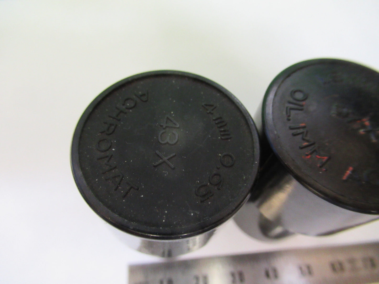 LOT 2 EA PLASTIC EMPTY OBJECTIVE CONTAINER MICROSCOPE PART AS PICTURED &R4-A-59