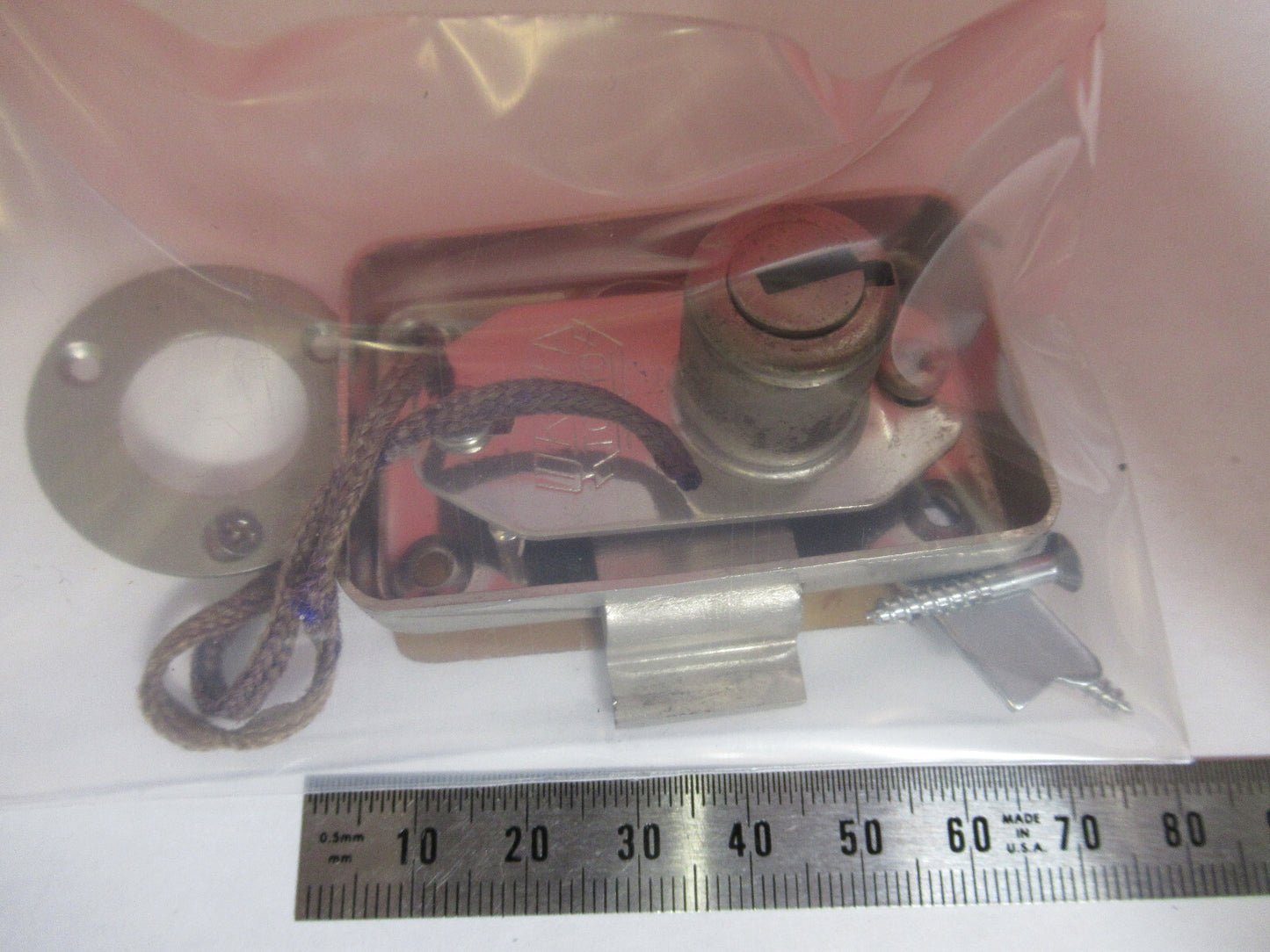 OLYMPUS JAPAN LOCK + KEY for wood cabinet MICROSCOPE PART AS PICTURED T9-A-09