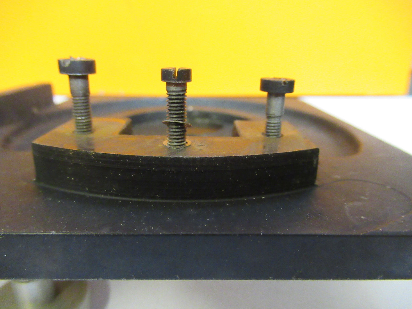 LEITZ WETZLAR GERMANY XY STAGE TABLE MICROSCOPE PART AS PICTURED S4-B-33