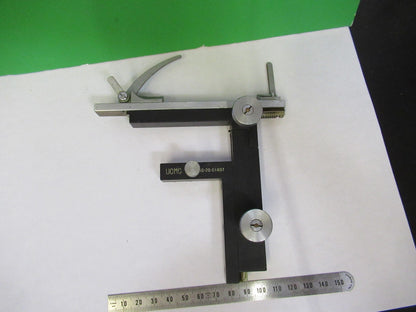 UNIVERSAL STAGE CLIPS XY WORKS FINE MICROSCOPE PART AS PICTURED T4-B-37