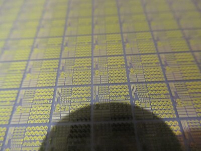 Sapphire Wafer Crystal with Components Platinum Gold Coat