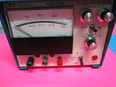 PCB PIEZOTRONICS 487B07 VIBRATION METER using ACCELEROMETER CALIBRATION