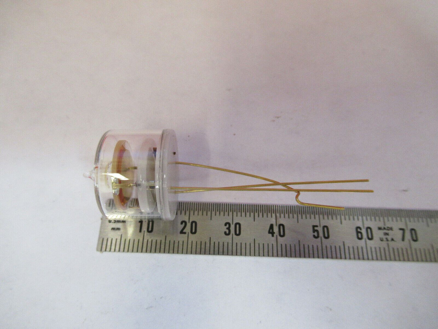 BELL LABS 5.115 MHz KERNCO RESONATOR GLASS PKG FREQUENCY AS PICTURED &1-DT-97