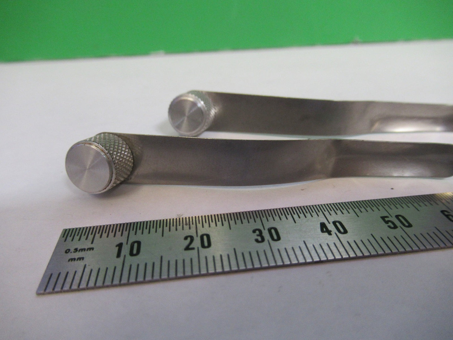 BAUSCH LOMB PAIR CLIPS STAGE MICROSCOPE PART AS PICTURED  T3-B-46