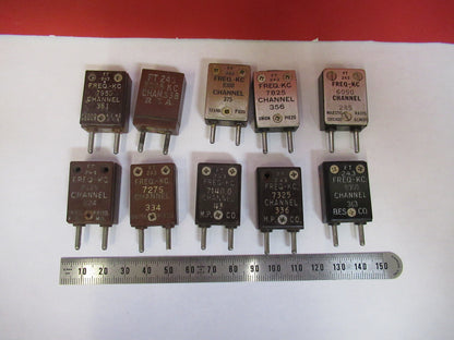 LOT VINTAGE WWII  QUARTZ CRYSTAL FT-243  KC FREQUENCY RADIO AMATEUR X3-B-01